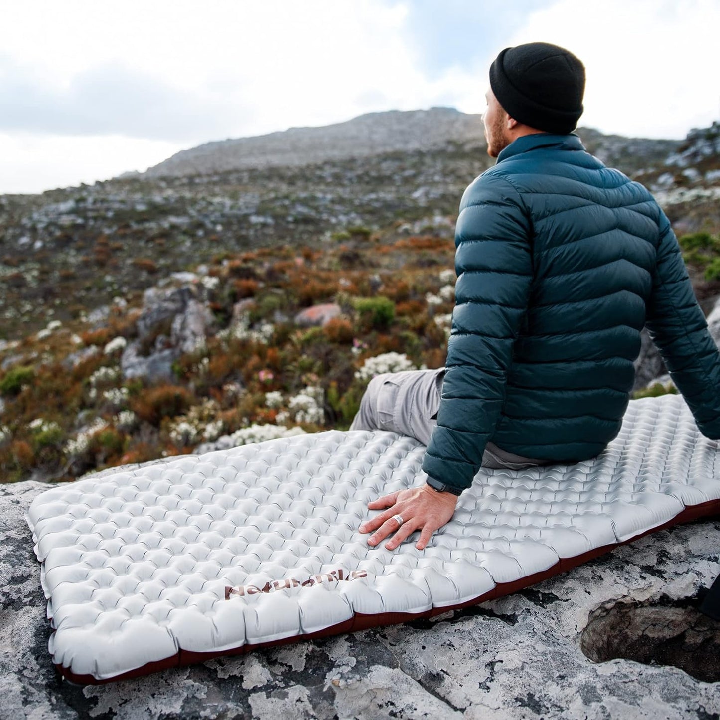 Naturehike TuYe™ R5.8 Ultralight Inflatable  Sleeping Pad Mat